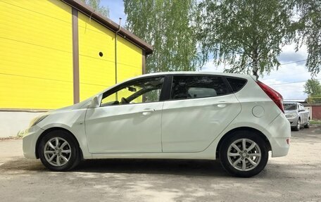 Hyundai Solaris II рестайлинг, 2011 год, 670 000 рублей, 6 фотография