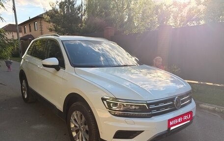 Volkswagen Tiguan I, 2016 год, 2 300 000 рублей, 2 фотография