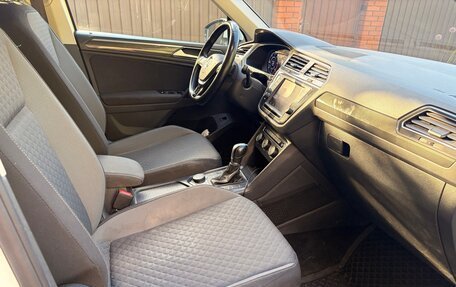 Volkswagen Tiguan I, 2016 год, 2 300 000 рублей, 14 фотография