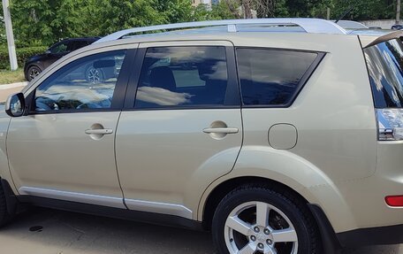 Mitsubishi Outlander III рестайлинг 3, 2008 год, 1 380 000 рублей, 6 фотография