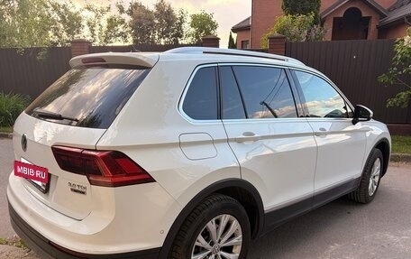 Volkswagen Tiguan I, 2016 год, 2 300 000 рублей, 6 фотография