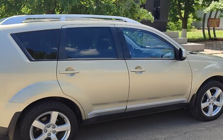Mitsubishi Outlander III рестайлинг 3, 2008 год, 1 380 000 рублей, 23 фотография
