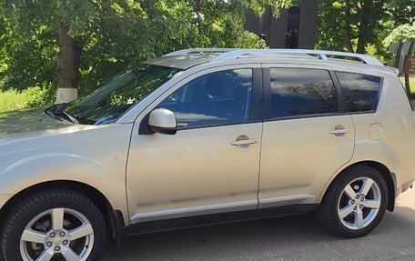 Mitsubishi Outlander III рестайлинг 3, 2008 год, 1 380 000 рублей, 28 фотография