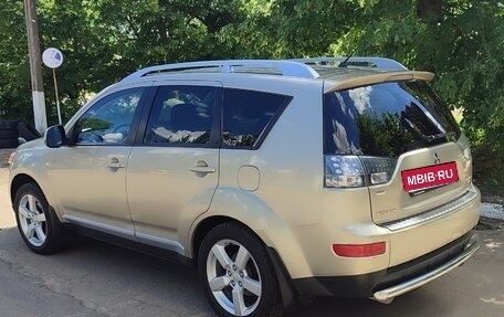Mitsubishi Outlander III рестайлинг 3, 2008 год, 1 380 000 рублей, 27 фотография