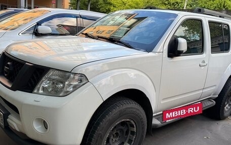Nissan Pathfinder, 2012 год, 2 930 000 рублей, 3 фотография