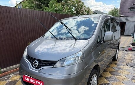Nissan NV200, 2018 год, 1 900 000 рублей, 2 фотография