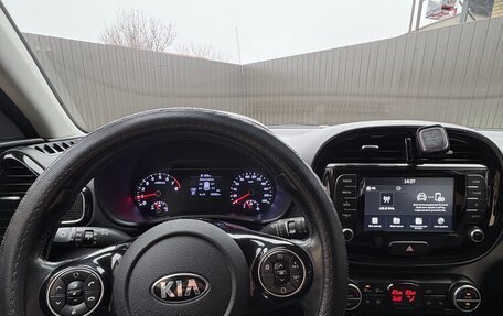 KIA Soul III, 2019 год, 1 950 000 рублей, 12 фотография