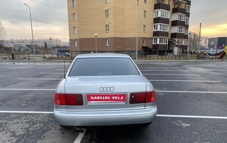 Audi A8, 1998 год, 670 000 рублей, 4 фотография
