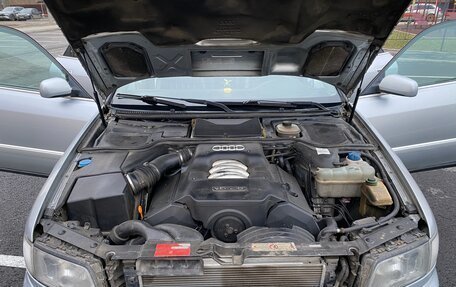 Audi A8, 1998 год, 670 000 рублей, 11 фотография