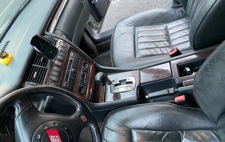 Audi A8, 1998 год, 670 000 рублей, 16 фотография