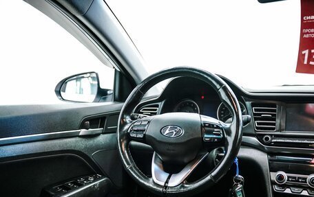 Hyundai Elantra VI рестайлинг, 2019 год, 1 549 000 рублей, 13 фотография
