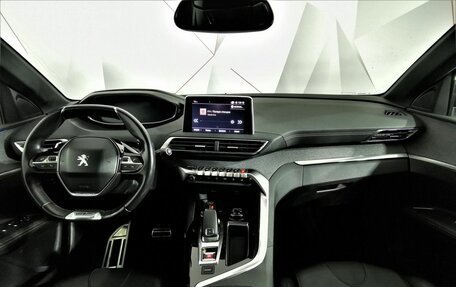 Peugeot 3008 II, 2017 год, 1 895 000 рублей, 12 фотография