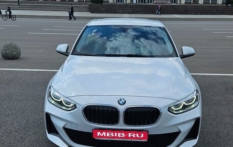 BMW 1 серия, 2021 год, 2 500 000 рублей, 1 фотография