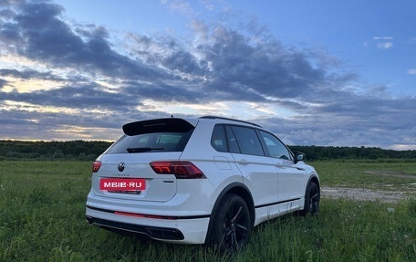 Volkswagen Tiguan II, 2021 год, 3 550 000 рублей, 4 фотография