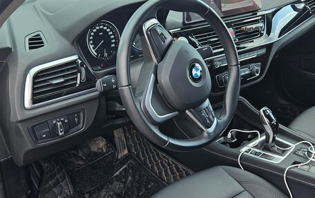BMW 1 серия, 2021 год, 2 500 000 рублей, 8 фотография