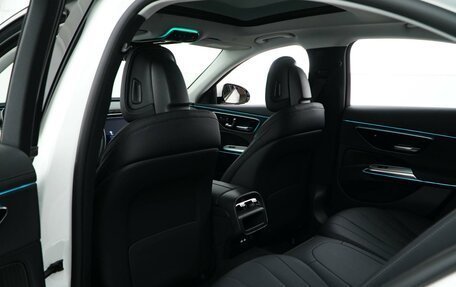 Mercedes-Benz E-Класс, 2024 год, 6 615 000 рублей, 14 фотография