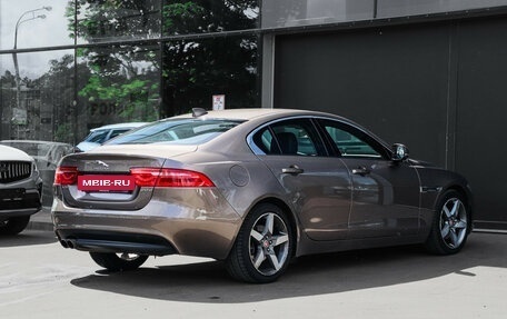 Jaguar XE I рестайлинг, 2016 год, 1 990 000 рублей, 5 фотография