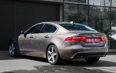 Jaguar XE I рестайлинг, 2016 год, 1 990 000 рублей, 7 фотография