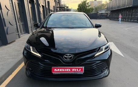 Toyota Camry, 2020 год, 2 450 000 рублей, 1 фотография