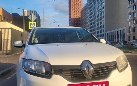 Renault Sandero II рестайлинг, 2018 год, 870 000 рублей, 1 фотография