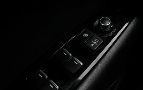 Mazda 6, 2019 год, 2 550 000 рублей, 18 фотография