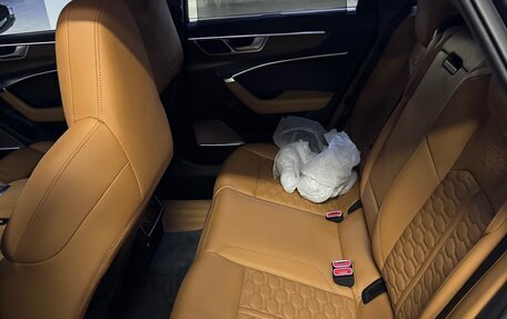 Audi RS 6, 2020 год, 13 000 000 рублей, 6 фотография