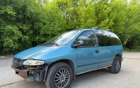Plymouth Voyager III, 1999 год, 120 000 рублей, 4 фотография