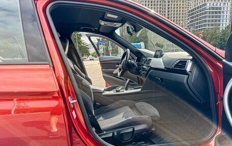 BMW 3 серия, 2018 год, 2 390 000 рублей, 11 фотография