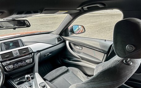 BMW 3 серия, 2018 год, 2 390 000 рублей, 18 фотография