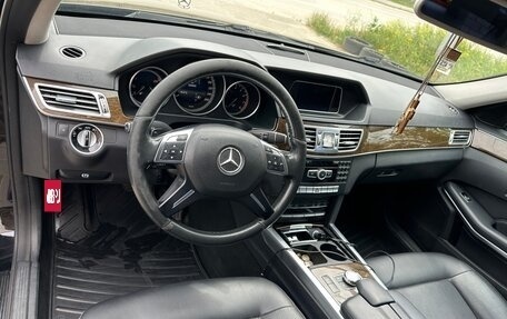 Mercedes-Benz E-Класс, 2014 год, 1 850 000 рублей, 8 фотография