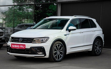 Volkswagen Tiguan II, 2018 год, 2 790 000 рублей, 2 фотография