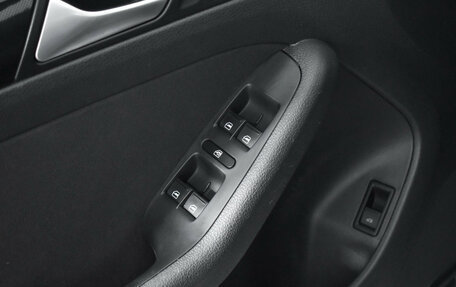 Volkswagen Jetta VI, 2014 год, 999 000 рублей, 11 фотография