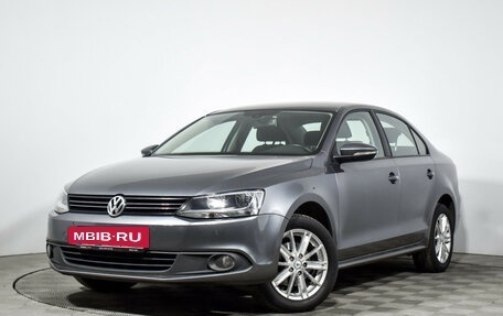 Volkswagen Jetta VI, 2014 год, 999 000 рублей, 2 фотография