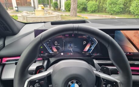 BMW 5 серия, 2025 год, 8 100 000 рублей, 36 фотография