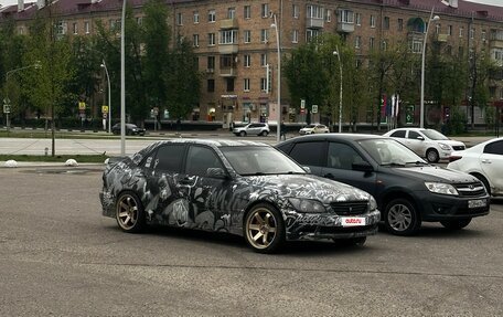 Lexus IS II рестайлинг 2, 1999 год, 920 000 рублей, 9 фотография