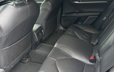 Toyota Camry, 2021 год, 2 650 000 рублей, 10 фотография