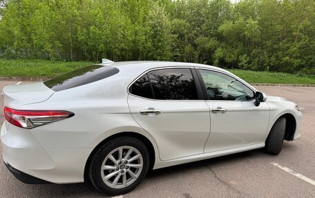 Toyota Camry, 2021 год, 2 650 000 рублей, 7 фотография