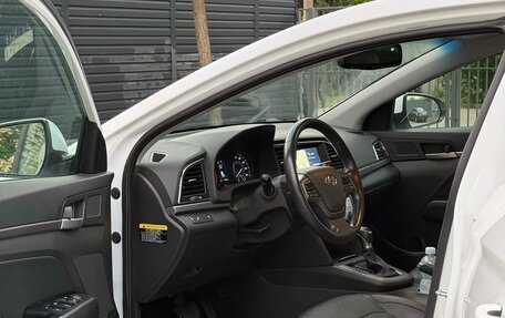 Hyundai Elantra VI рестайлинг, 2017 год, 1 480 000 рублей, 4 фотография
