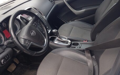 Opel Astra J, 2010 год, 650 000 рублей, 2 фотография
