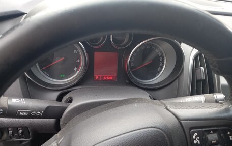 Opel Astra J, 2010 год, 650 000 рублей, 3 фотография