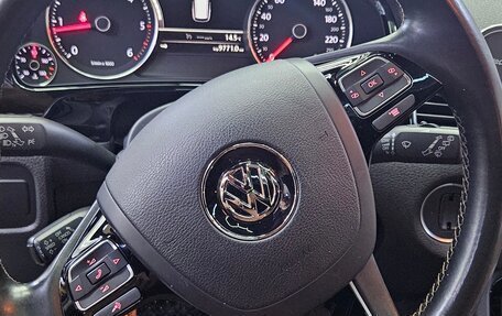 Volkswagen Touareg III, 2014 год, 2 350 000 рублей, 5 фотография