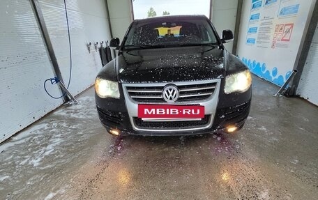 Volkswagen Touareg III, 2008 год, 950 000 рублей, 2 фотография