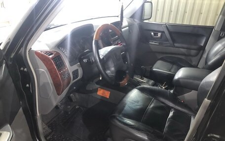 Mitsubishi Pajero III рестайлинг, 2003 год, 999 999 рублей, 2 фотография