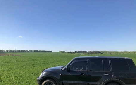 Mitsubishi Pajero III рестайлинг, 2003 год, 999 999 рублей, 3 фотография