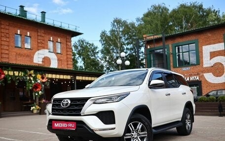 Toyota Fortuner II, 2022 год, 4 600 000 рублей, 1 фотография