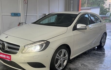 Mercedes-Benz A-Класс, 2014 год, 1 240 000 рублей, 2 фотография