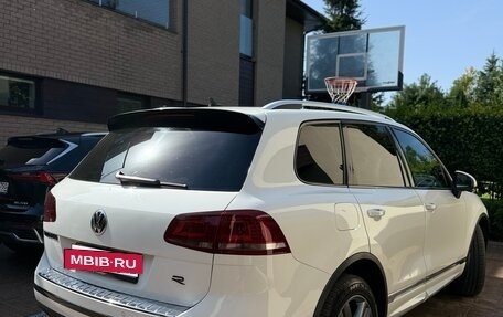 Volkswagen Touareg III, 2015 год, 2 300 800 рублей, 9 фотография