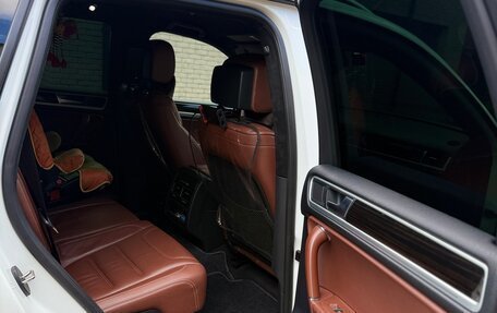Volkswagen Touareg III, 2015 год, 2 300 800 рублей, 19 фотография