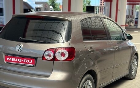 Volkswagen Golf Plus II, 2011 год, 670 000 рублей, 2 фотография