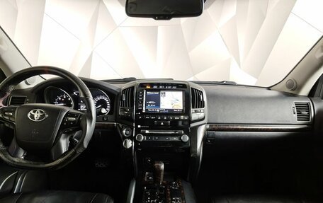 Toyota Land Cruiser 200, 2015 год, 3 097 000 рублей, 14 фотография